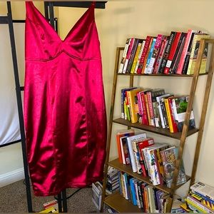 sophisticated tight fitting dresses. Barley warn and in great condition.